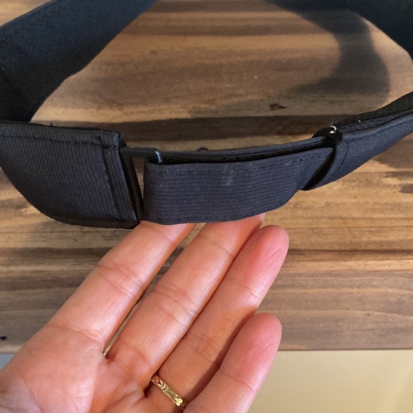 Taylor Made Golf Visor - Picture 3 of 5